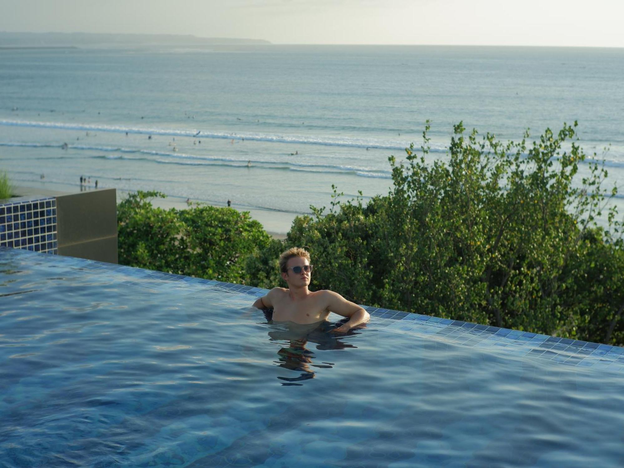 Tribe Bali Kuta Beach Esterno foto
